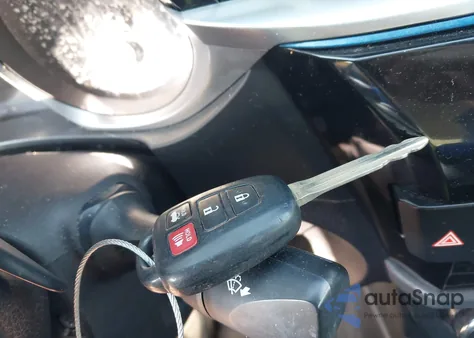 2016 Toyota Corolla S Plus z USA, uszkodzony, nr VIN 5YFBURHE5GP482708